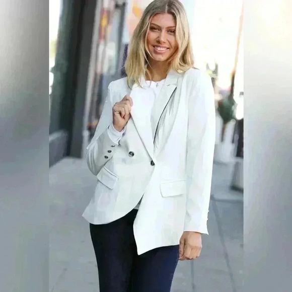 Holiday Ready White Tassel Fringe Blazer - Picture 1 of 4